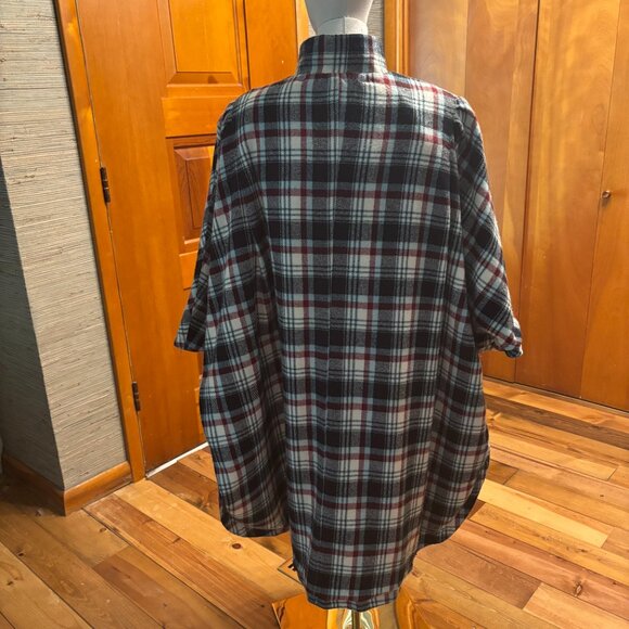 Women's Reversible All Weather Cloak XL - Picture 6 of 9